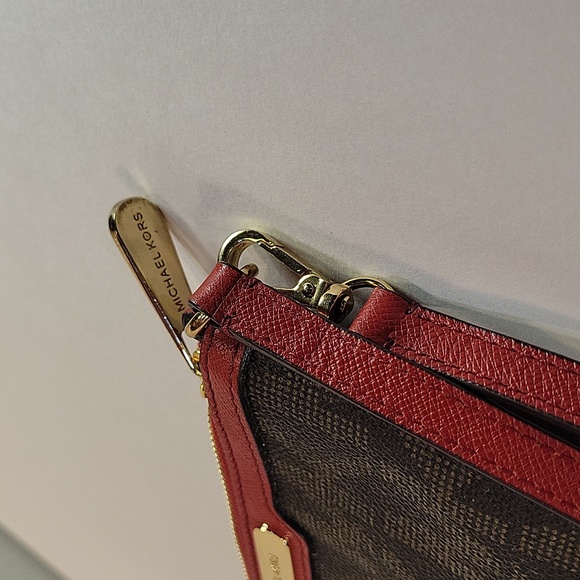 Michael Kors Wallet/Wristlet Brown Logo w/Red top and Strap - Picture 3 of 6